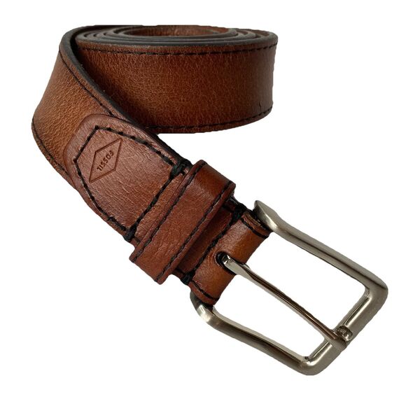 Fossil 'Griffin' Brown Genuine Leather Belt Silver Buckle Mens size 44 - Picture 2 of 9